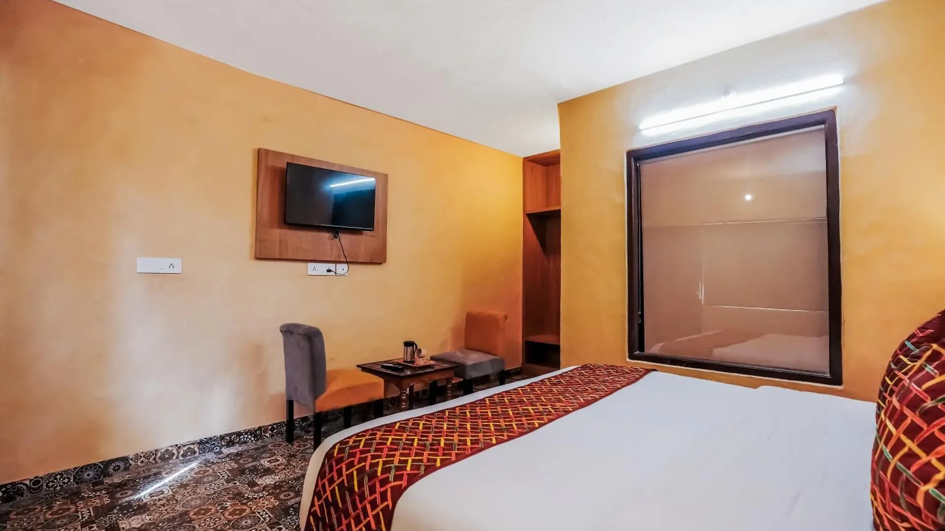 Himalayan Mountain And Valley View - Garden With Bonefire - Ample Parking - Luxury Balcony Rooms -By Aachman Stays!! Mashobra Shimla India