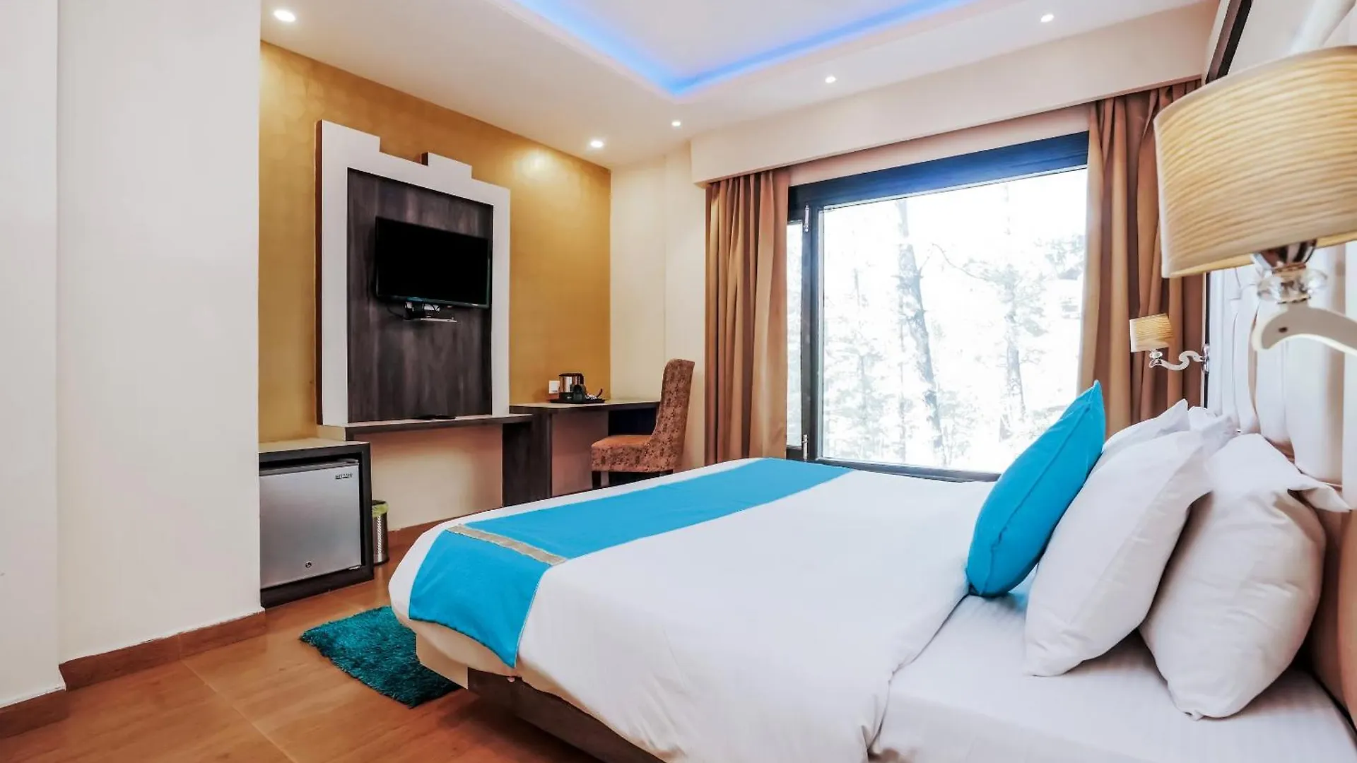 Himalayan Mountain And Valley View - Garden With Bonefire - Ample Parking - Luxury Balcony Rooms -By Aachman Stays!! Mashobra Shimla India