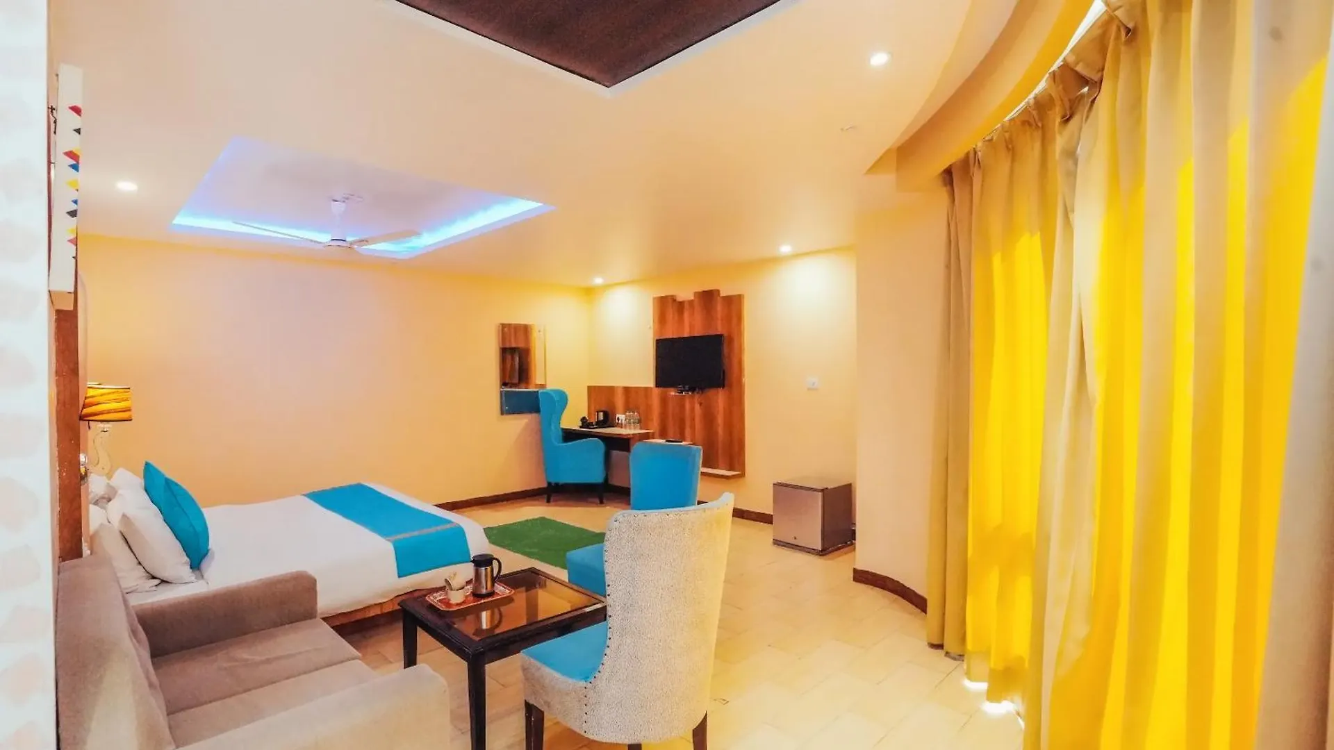 Himalayan Mountain And Valley View - Garden With Bonefire - Ample Parking - Luxury Balcony Rooms -By Aachman Stays!! Mashobra Shimla